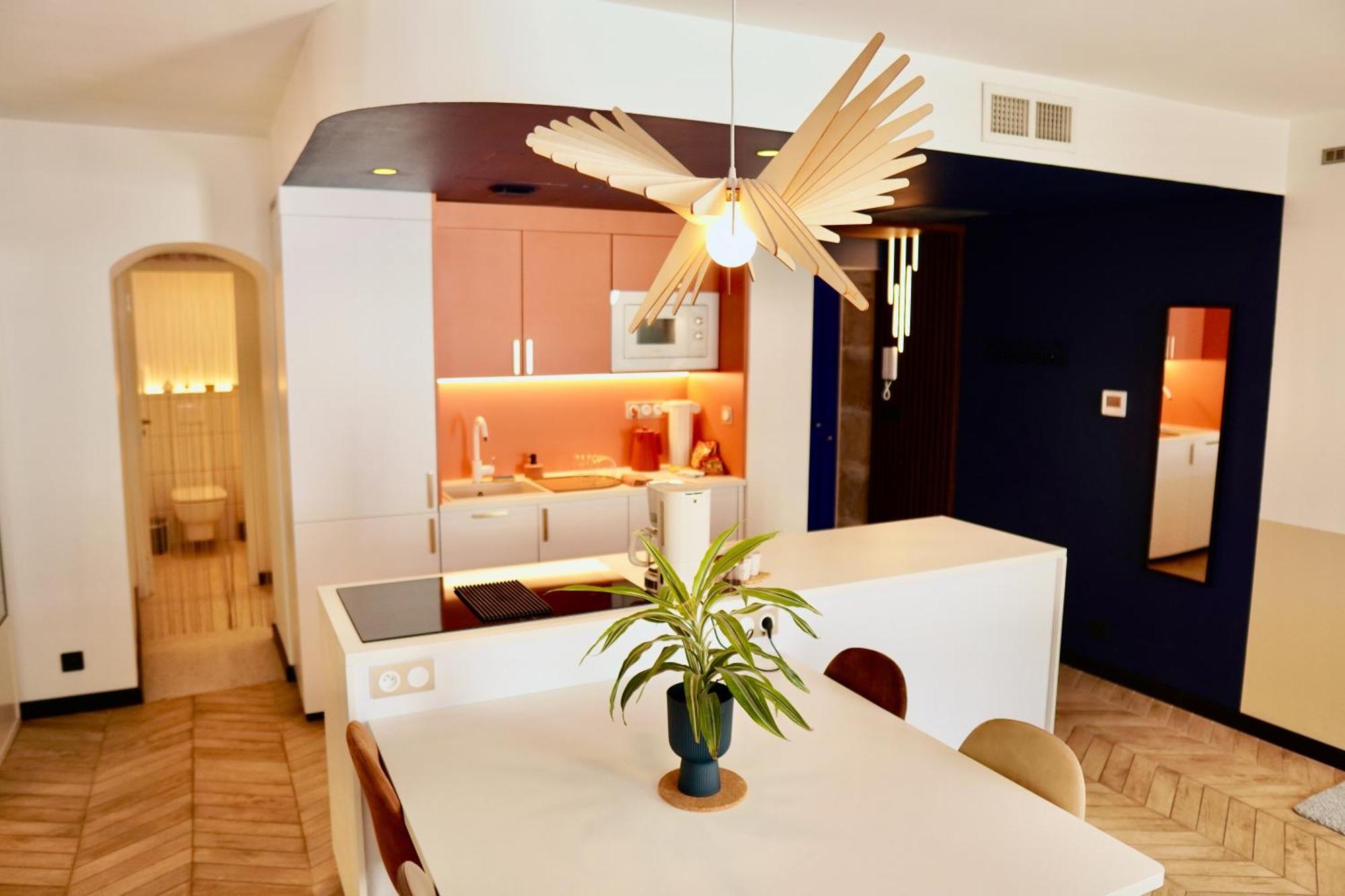 Roma Divine Home Cinema Et Jardin Ним Екстериор снимка