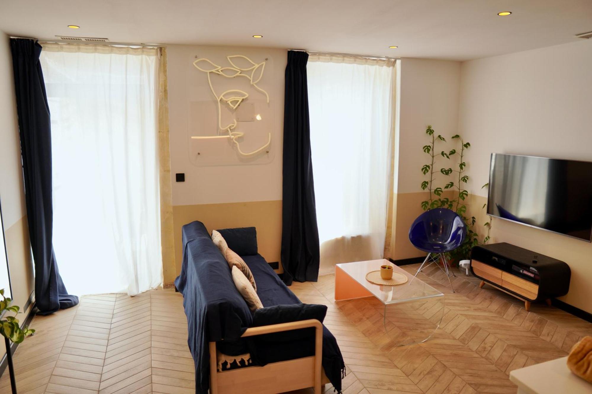 Roma Divine Home Cinema Et Jardin Ним Екстериор снимка